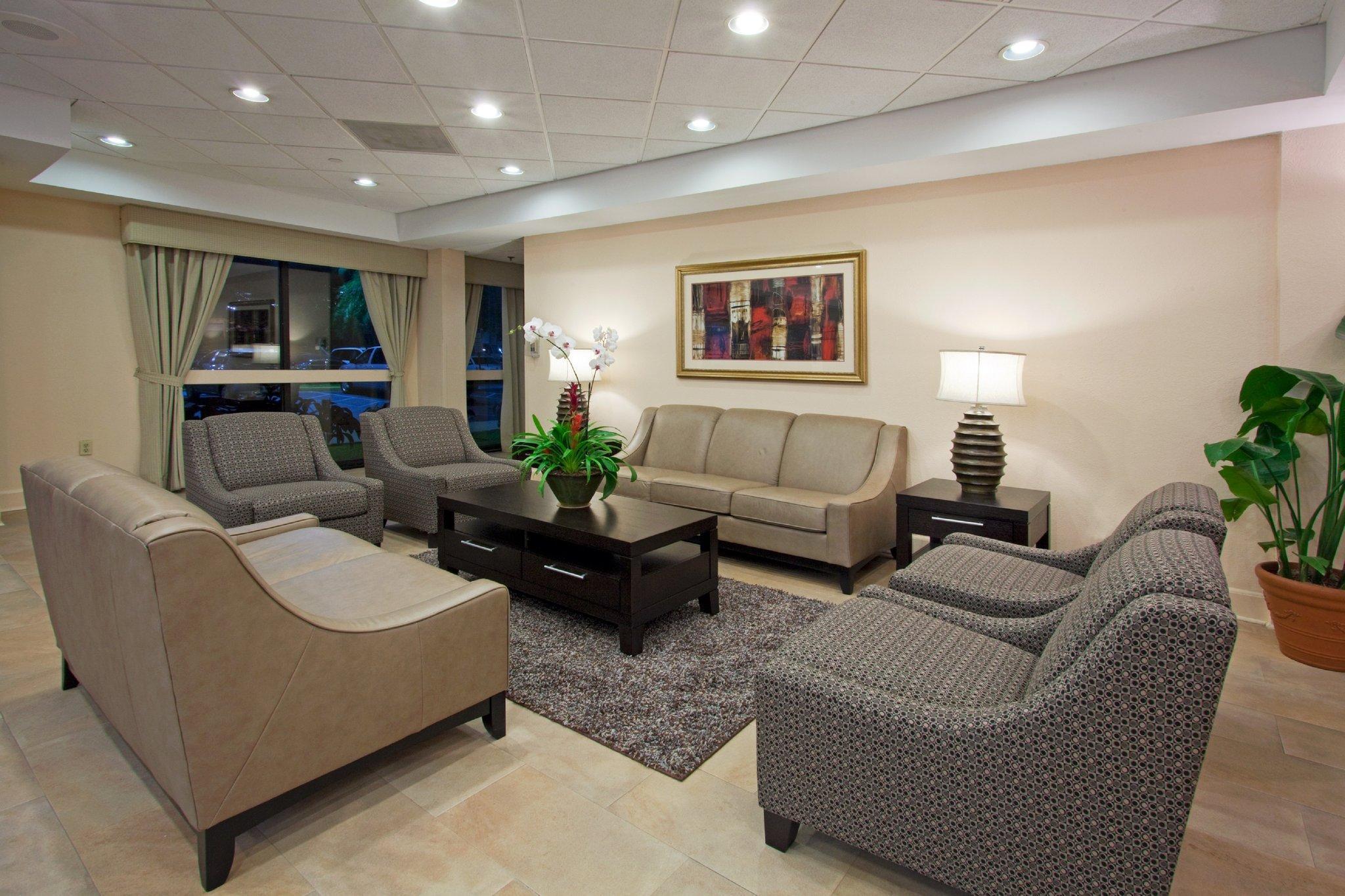 Holiday Inn Express Hotel & Suites Miami - Hialeah By Ihg Eksteriør billede