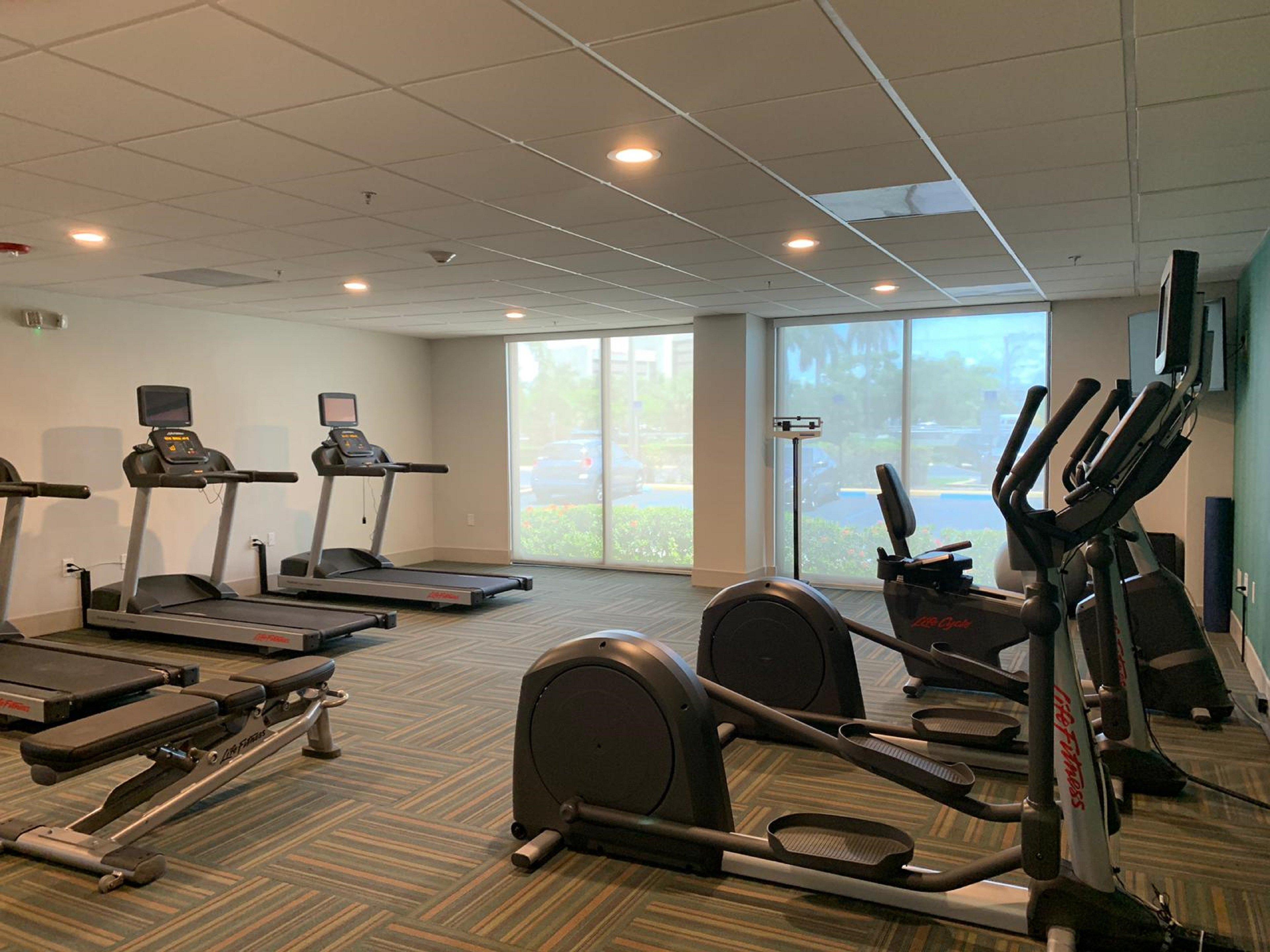 Holiday Inn Express Hotel & Suites Miami - Hialeah By Ihg Eksteriør billede
